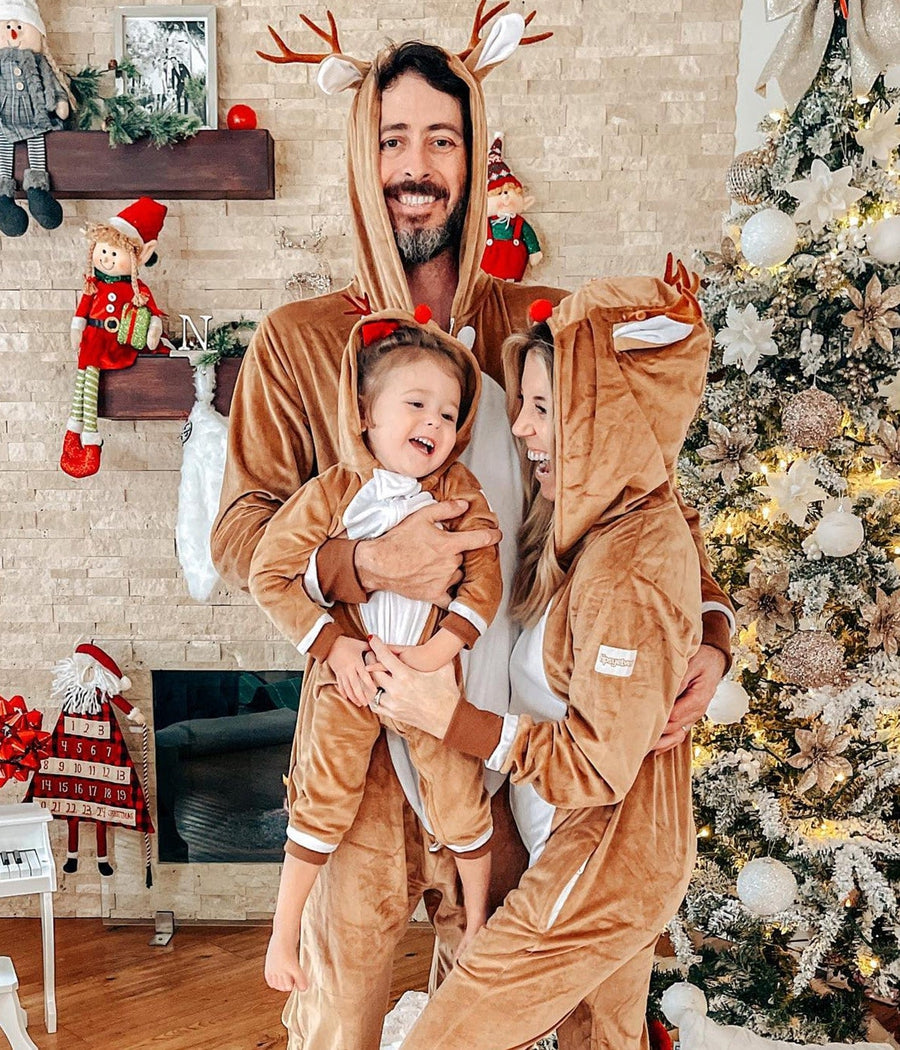 Matching Family Holiday Outfits 2024